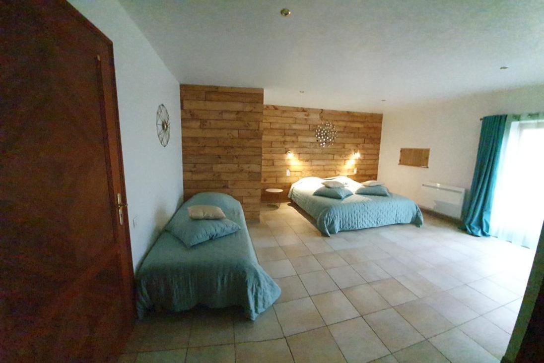 Espinasse Auverg'Nature Chambre Combrailles מראה חיצוני תמונה